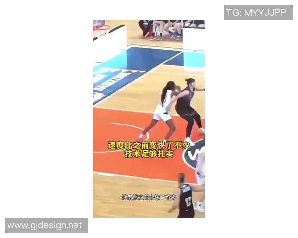 李月汝首场比赛表现惊艳砍下两双助力新球队轻松取胜20分